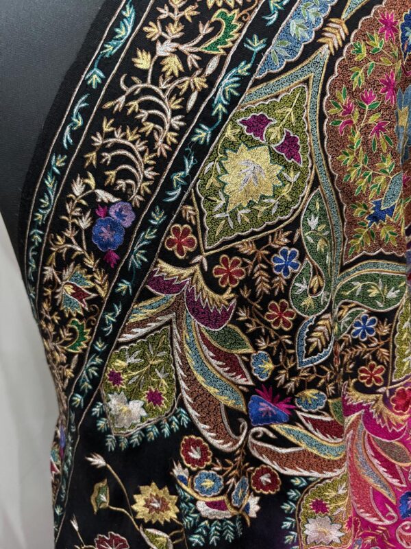 Royal Handwoven Pashmina Shawl – Zari & Resham Papier Mâché Art | Luxury Edit - Image 5