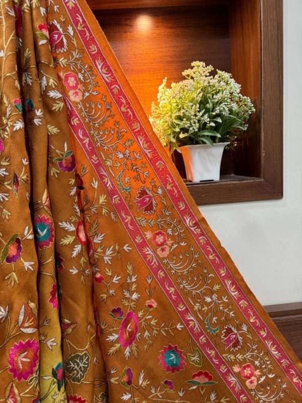 🌟 Golden Glow Pashmina Shawl – Handwoven Mustard & Yellow with Zari & Resham Magic 🌟