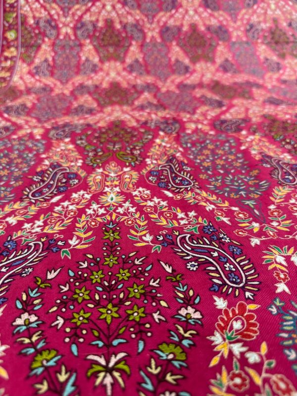 Shaded Pink Pure Pashmina Shawl – Hand Embroidered Papier Mache with Silk Threadwork - Image 4