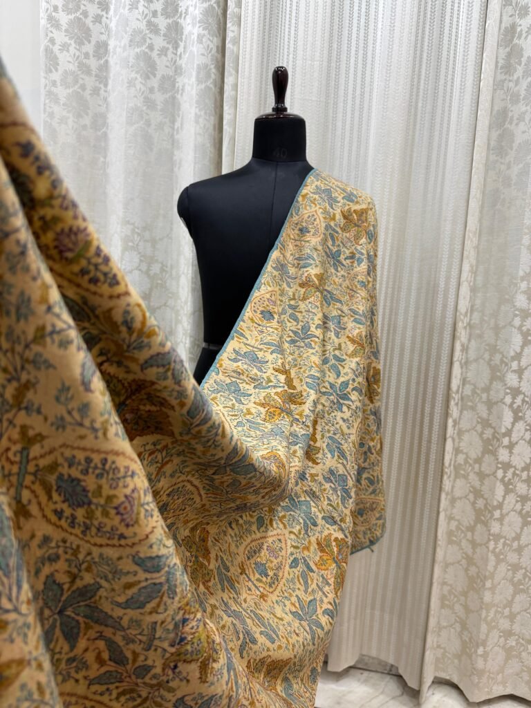 Heritage Kashmiri Dorukha Shawl  100 Years Old  Hand Embroidered