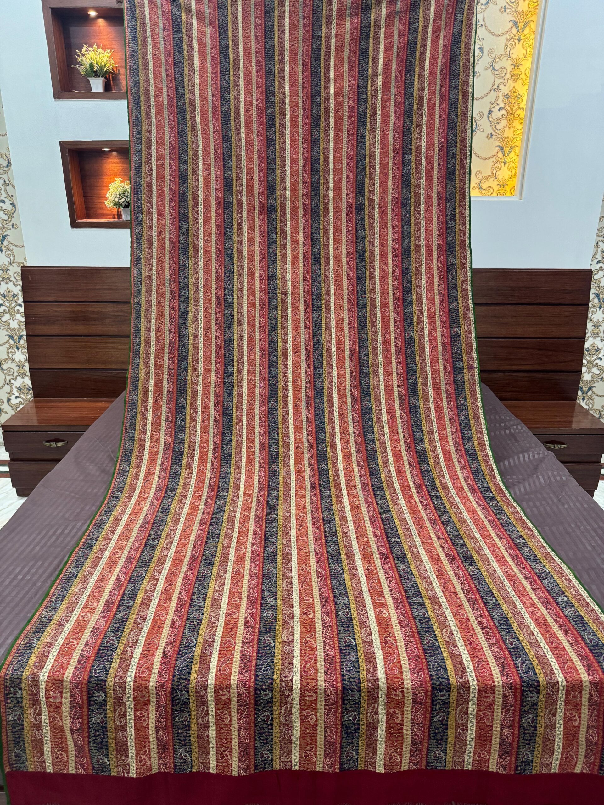 Khatrash Jamawar Pashmina Shawl – Kashmiri Luxury for Gentlemen - Image 5