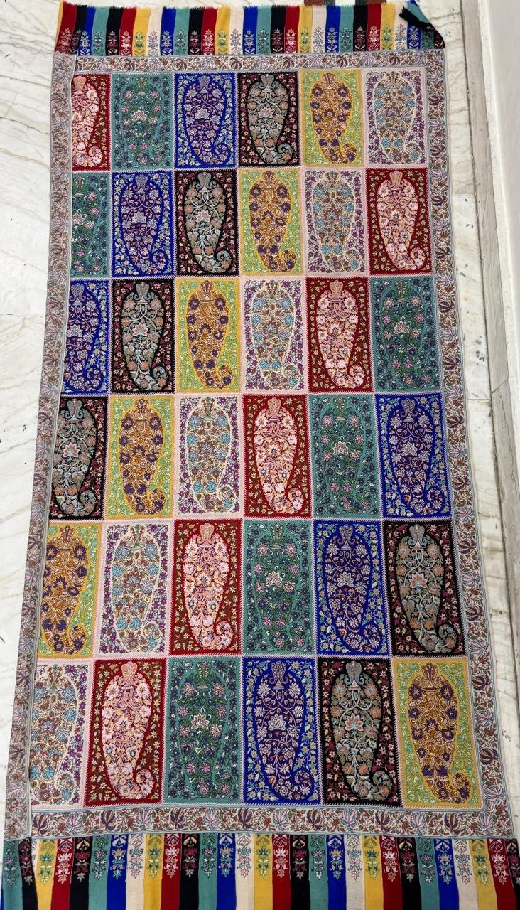 Multicoloured Pure Pashmina Shawl – Handcrafted Papier Mâché Luxury Wrap - Image 6